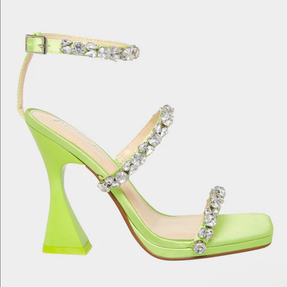 New In Box Betsey Johnson Citron High Heels - 7.5